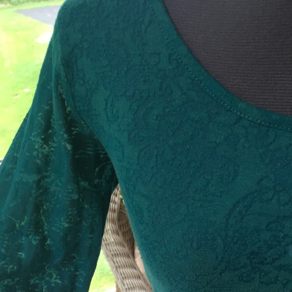 💥FREE Sheer Paisley Long Sleeve Shirt W/ BUNDLE